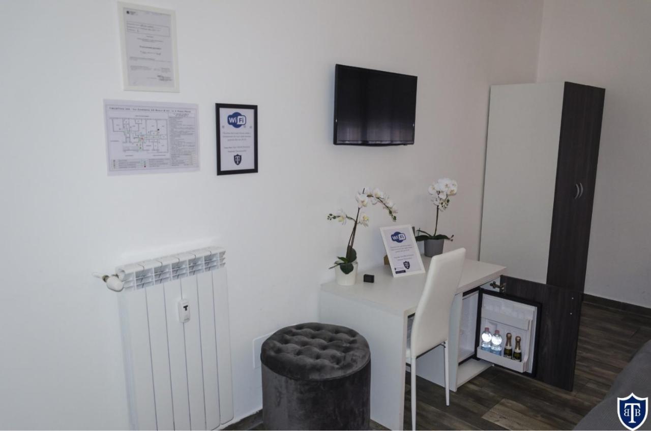 Tiburtina Inn Guest House โรม ภายนอก รูปภาพ