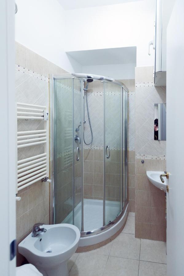 Tiburtina Inn Guest House โรม ภายนอก รูปภาพ