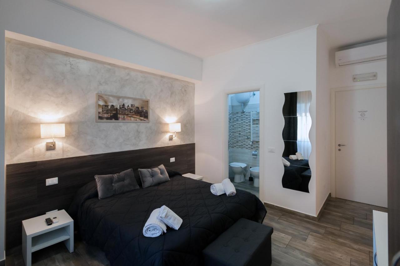 Tiburtina Inn Guest House โรม ภายนอก รูปภาพ