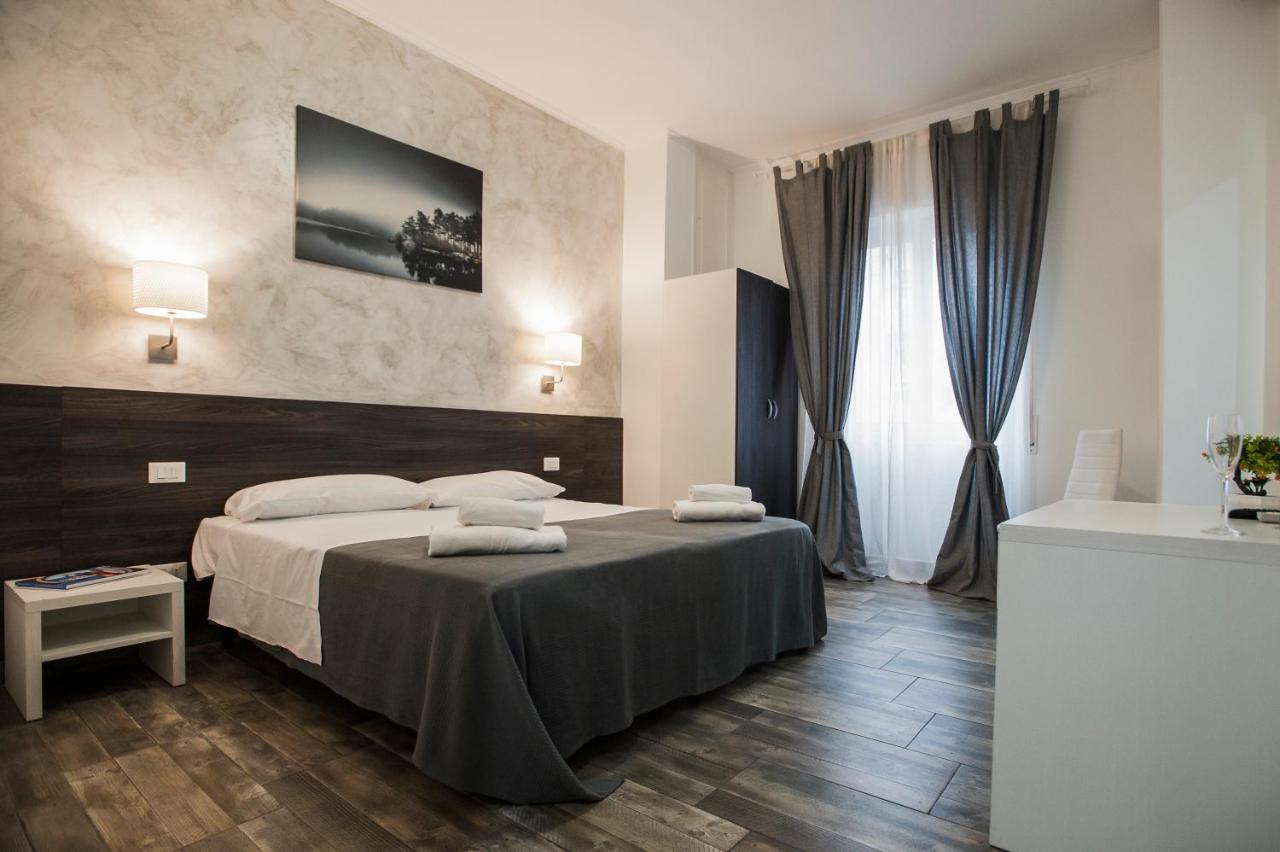 Tiburtina Inn Guest House โรม ภายนอก รูปภาพ