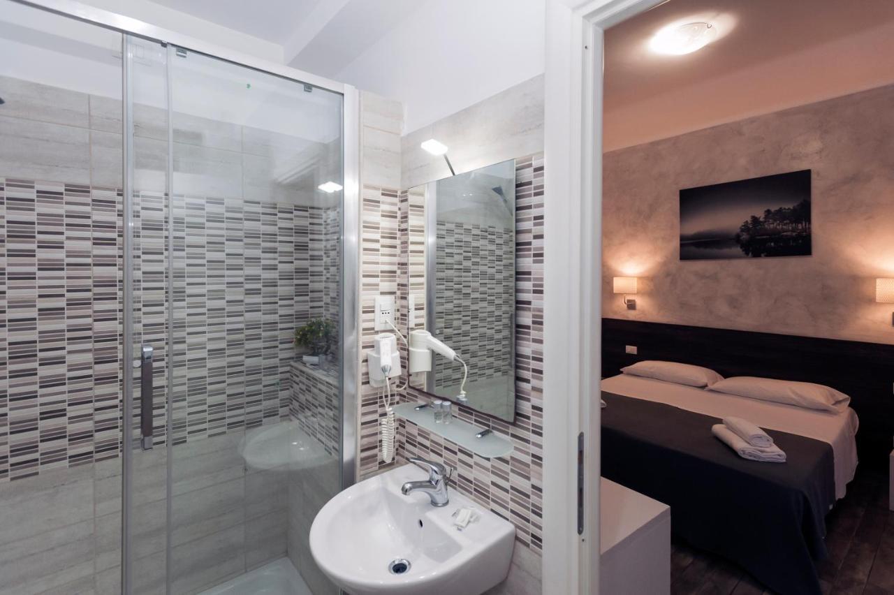 Tiburtina Inn Guest House โรม ภายนอก รูปภาพ