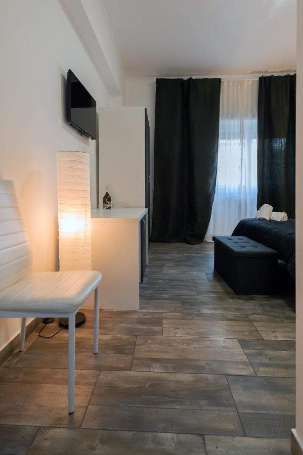 Tiburtina Inn Guest House โรม ภายนอก รูปภาพ